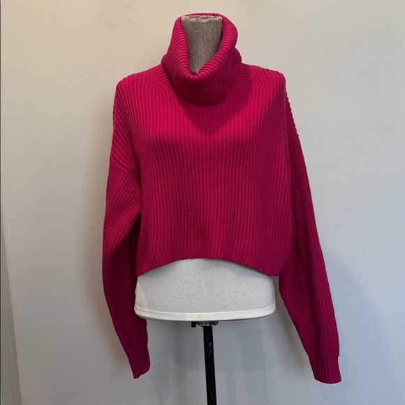 Aritzia Merino Wool Guell Ribbed Turtleneck Sweater Pink Cropped Knit Medium - Picture 5 of 16